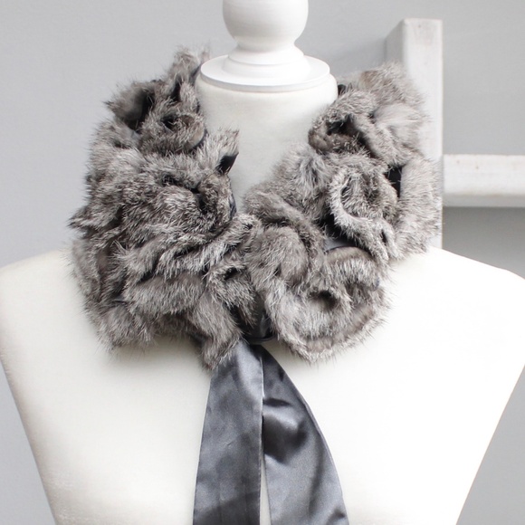 J. McLaughlin Accessories - J. Mclaughlin Gray Rabbit Hair Satin Collar Scarf